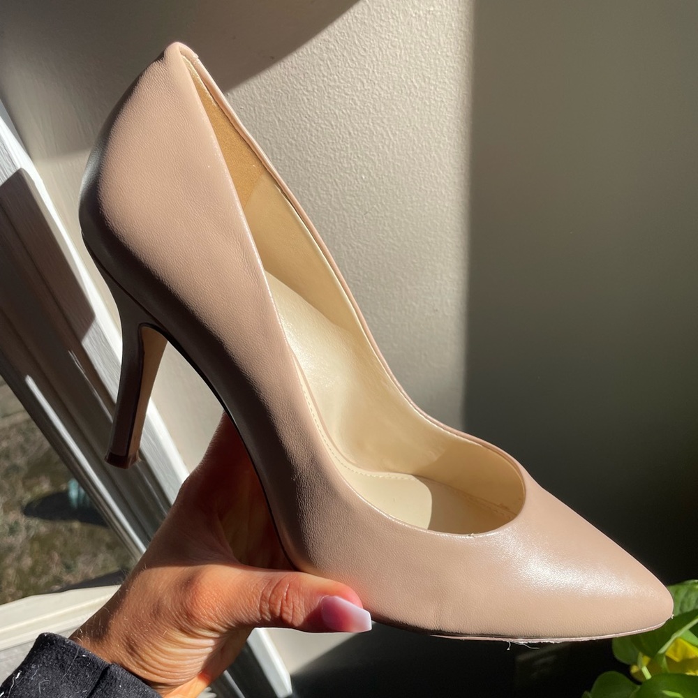 NINE WEST WOMEN’S FLAX PUMP